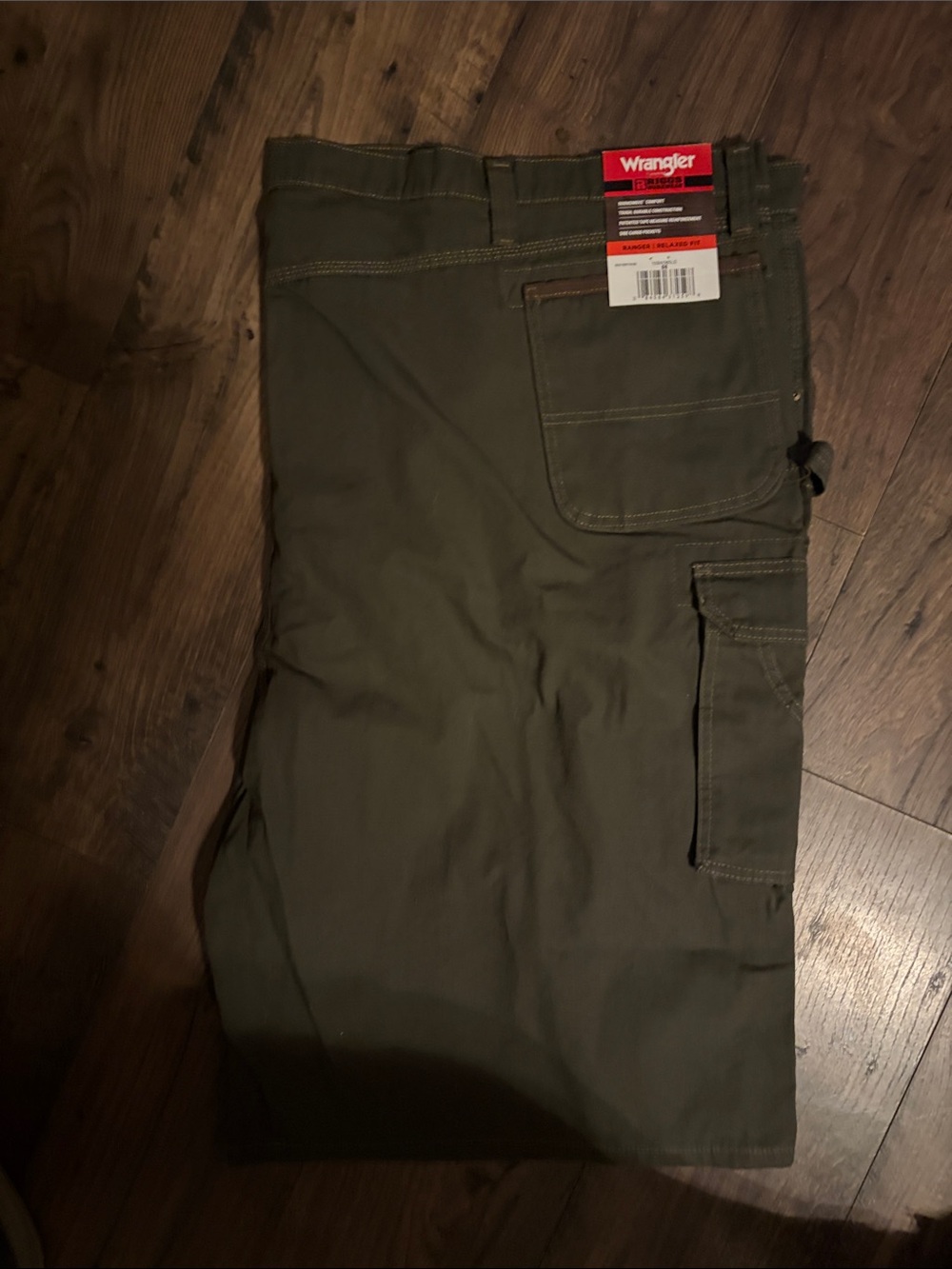 Wrangler Riggs Men's Olive Green Cargo shorts NWT